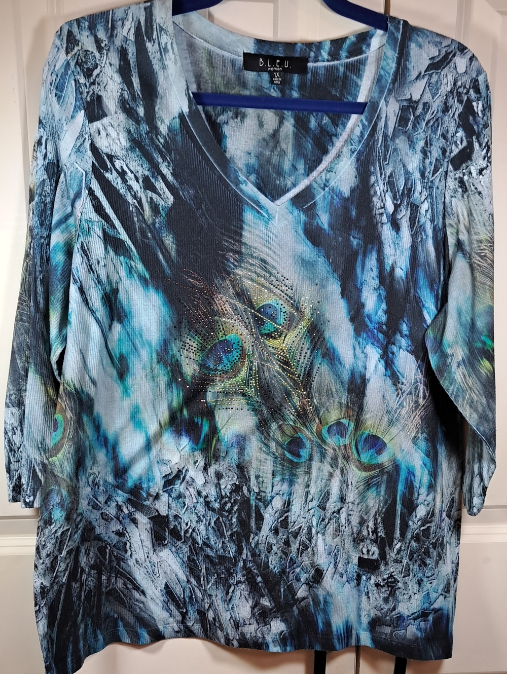 B.L.E.U. Women's Blue Teal Peacock Feather V-Neck Long Sleeve Top